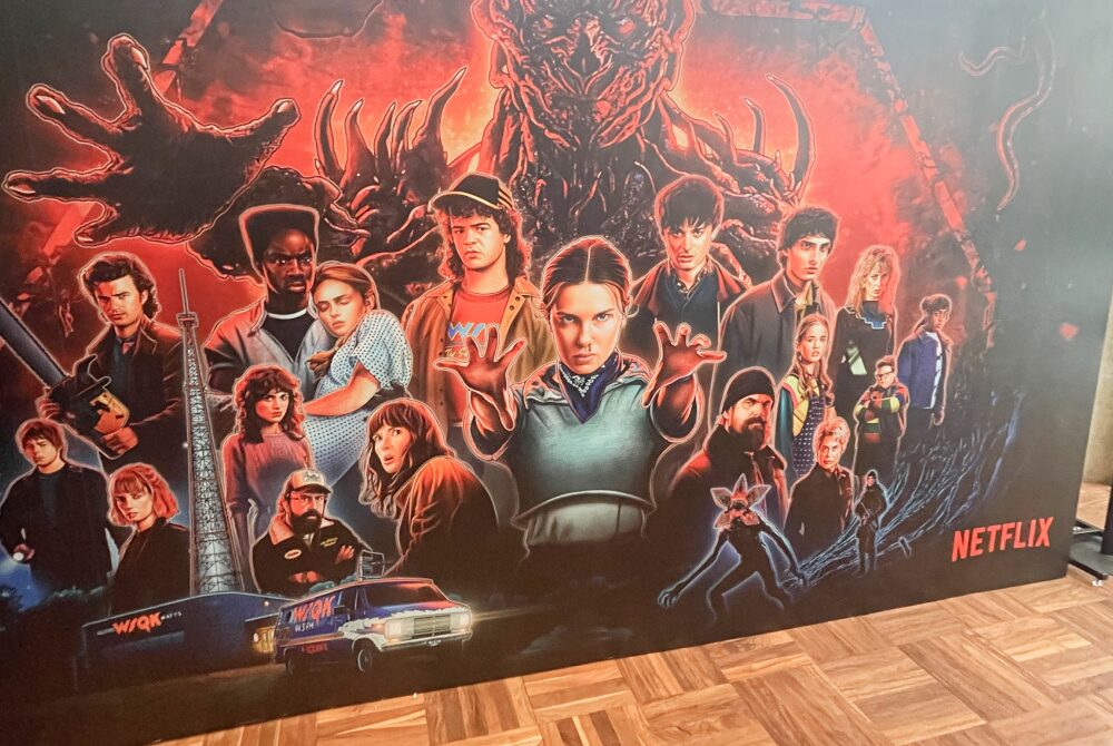 全員大集合の巨大スタンドもあります！