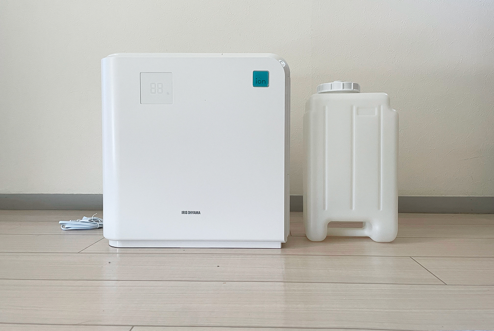 本体と給水タンク