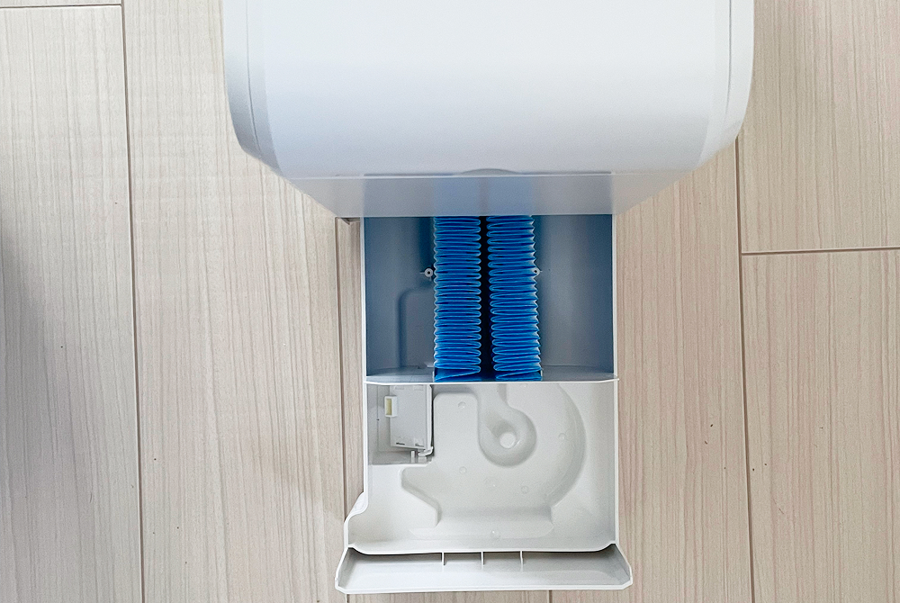 本体からフィルターを引き出した様子
